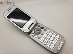 Sony Ericsson Z750 كالجديد تماما بلمعته