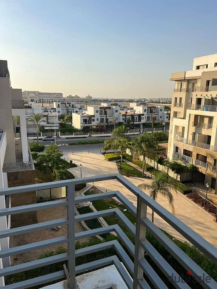 Next to the American University in Cairo   On the main Teseen Street   Studio area 82 meters + private garden 54 meters with a marine fantasy view   W 8