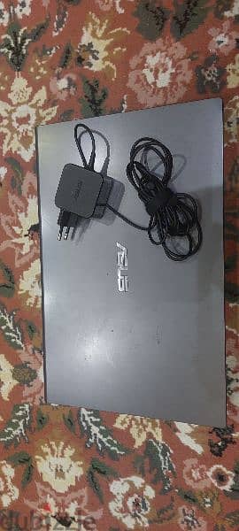 Laptop    مستعمل 6