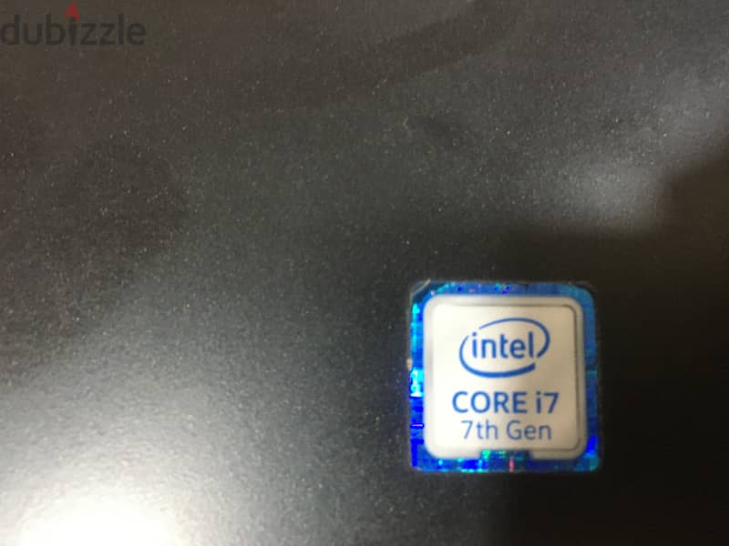 لاب توب ديل core i7 جيل سابع معاه 3هدايا 5