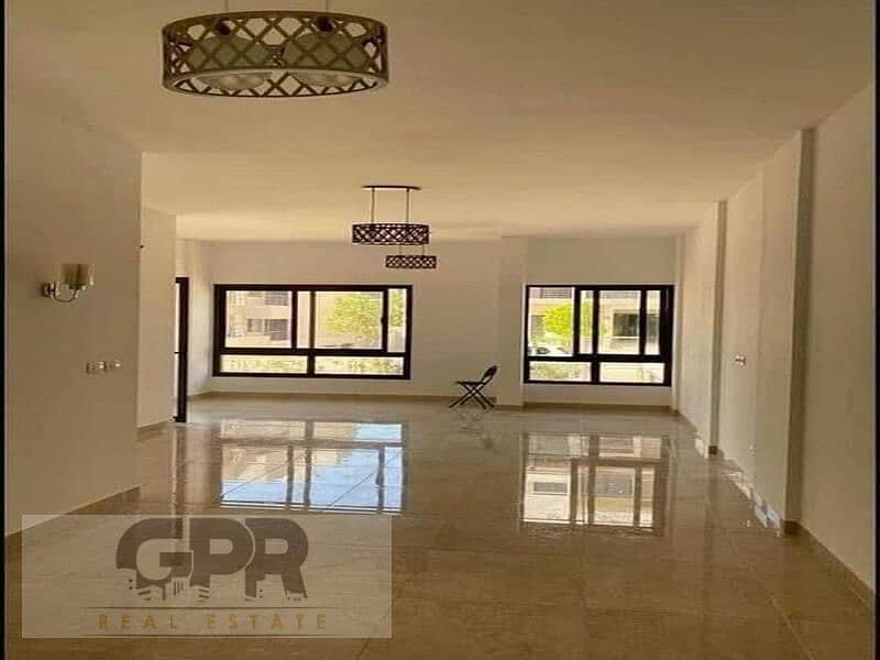 For quick sale, a fully finished apartment in Fifth Square Compound, Fifth Settlement 3