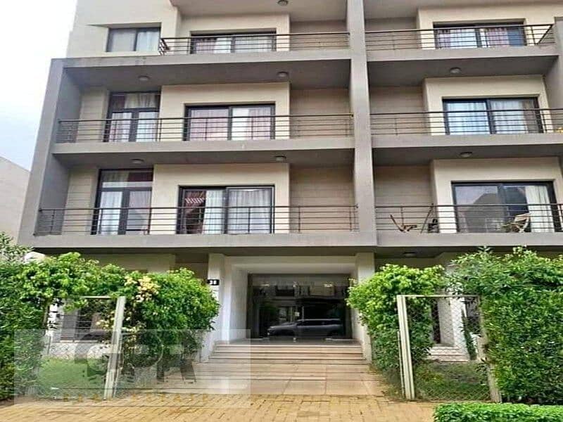 For quick sale, a fully finished apartment in Fifth Square Compound, Fifth Settlement 6