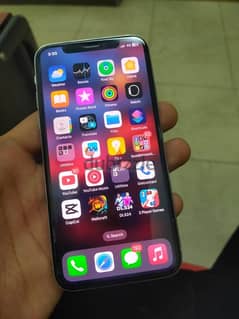 iPhone X مش مغير حاجه