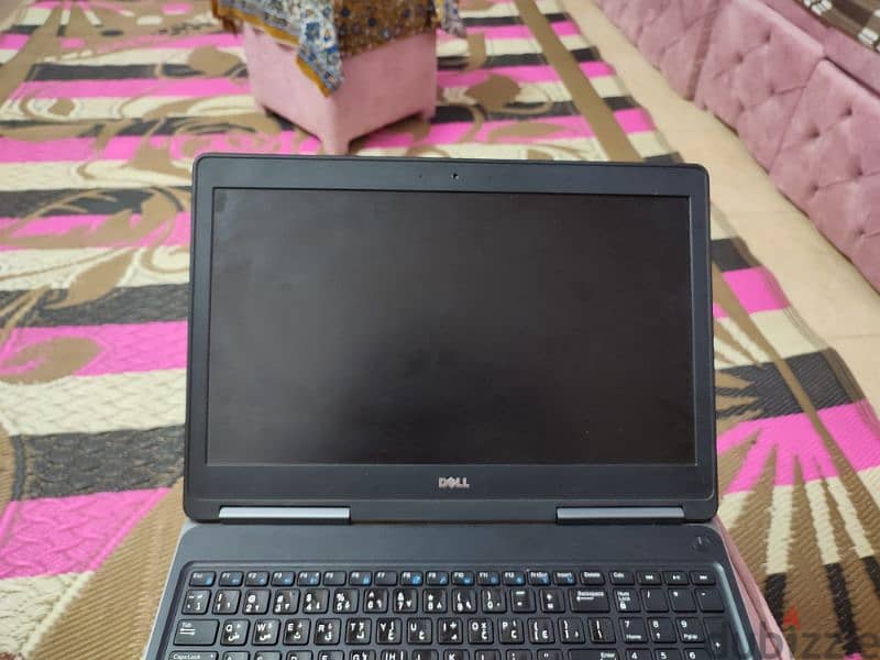 Dell precision 7520 1