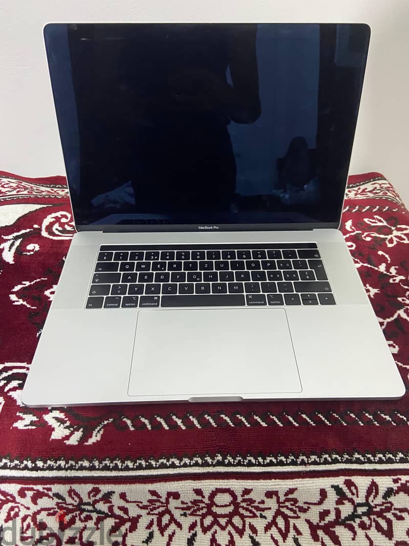 MacBook Pro 2018 Core I9 15 inches 1 Tb 3