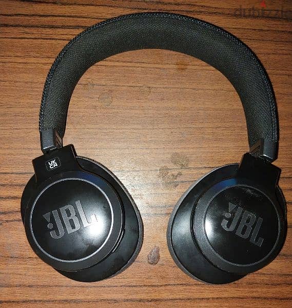 سماعة jbl live 660nc ، بطارية استخدام فوق ال 40 ساعة وصوت jbl المميز 3