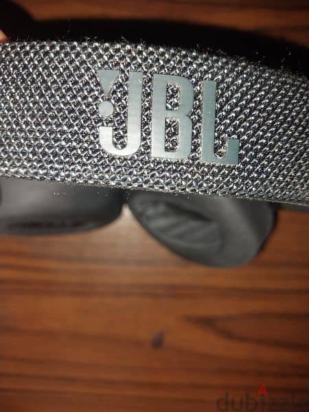 سماعة jbl live 660nc ، بطارية استخدام فوق ال 40 ساعة وصوت jbl المميز 4