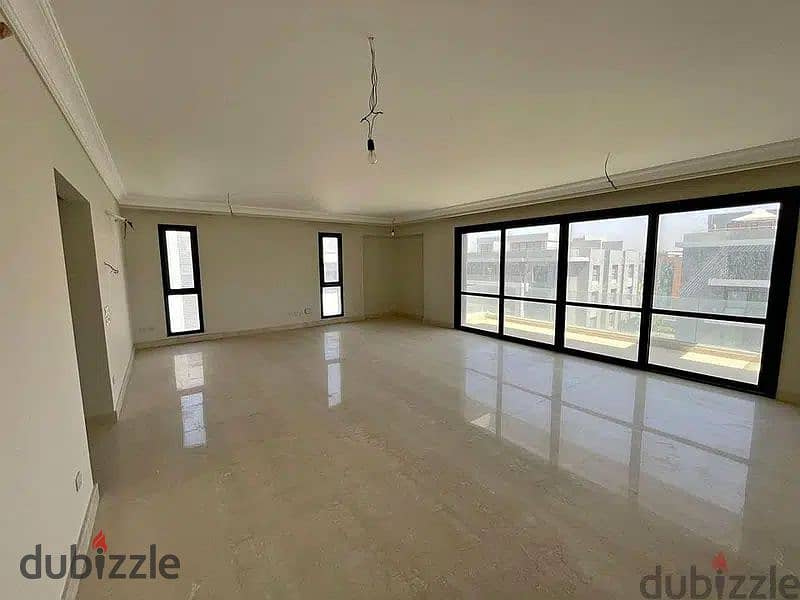 Apartment 3 rooms (145) m² fully finished with air conditioning and kitchen wood 6