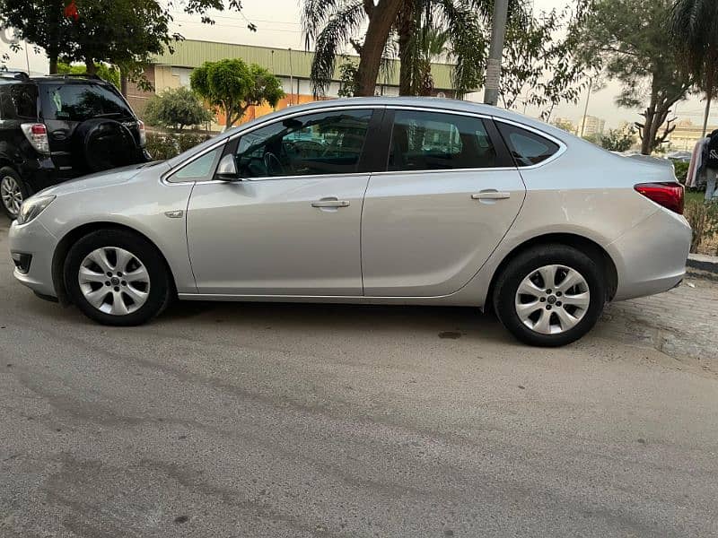 اوبل استرا ٢٠٢١ فابريكا بالكامل - Opel Astra 2021 65000 km 5