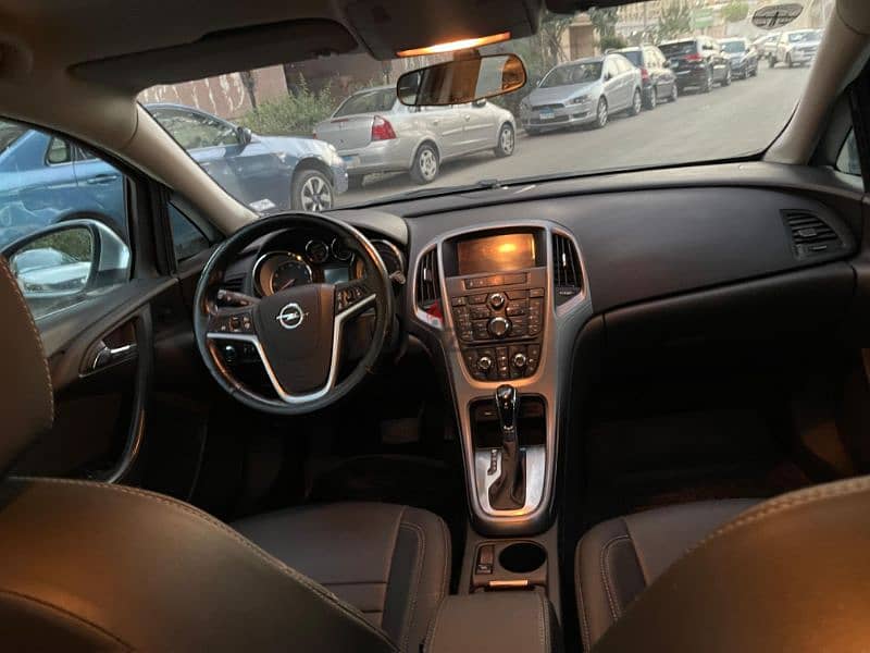 اوبل استرا ٢٠٢١ فابريكا بالكامل - Opel Astra 2021 65000 km 8