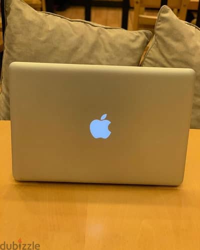 Apple laptop "MacBook Pro"