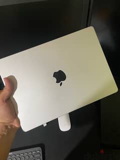 Macbook 14 M1 Pro , upgraded version, 1 TB, battery 96%, like New 0