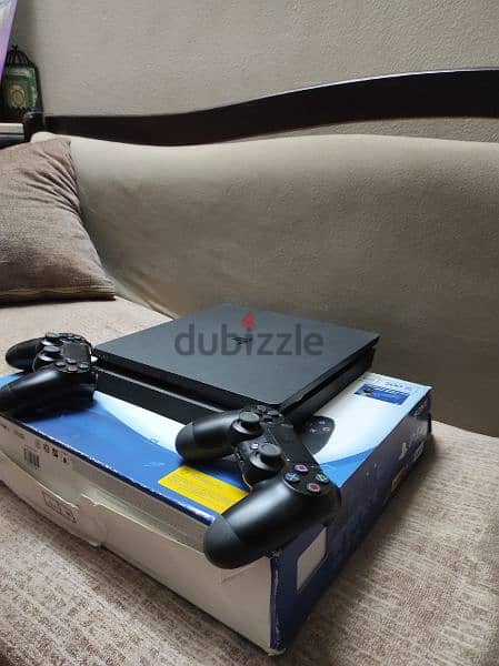 PlayStation 4 slim 500 GB جهاز بلاي ستيشن 4 slim هارد 500 جيجا بايت 3