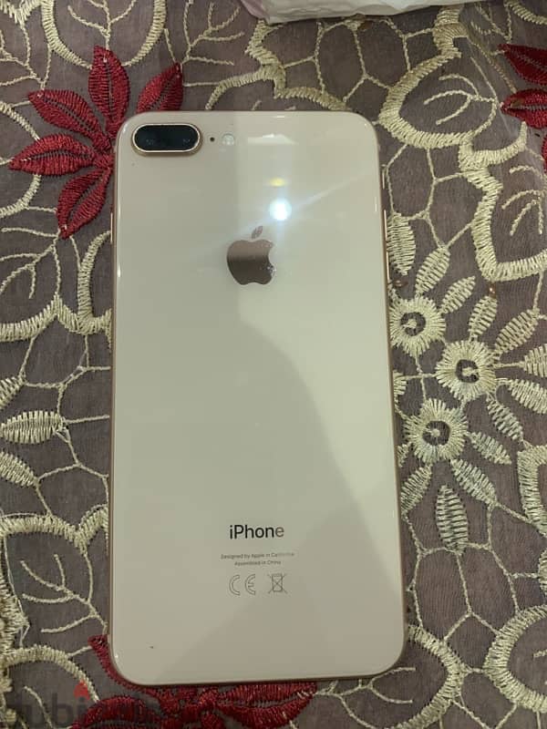 iphone 8  plus 1