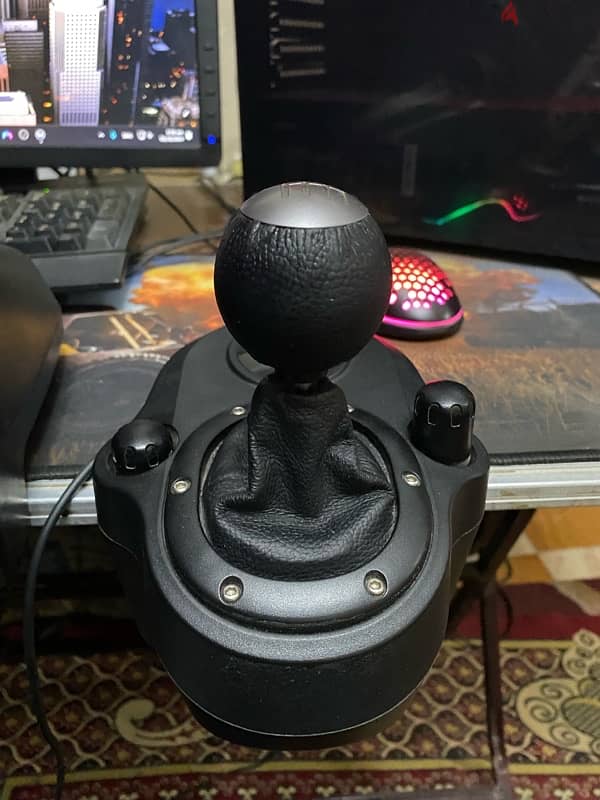 Logitech shifter 1