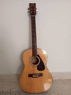 Yamaha Acoustic Guitar