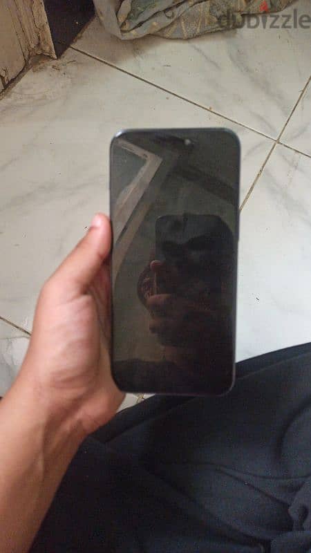 iphone 15 pro max اماراتي 2