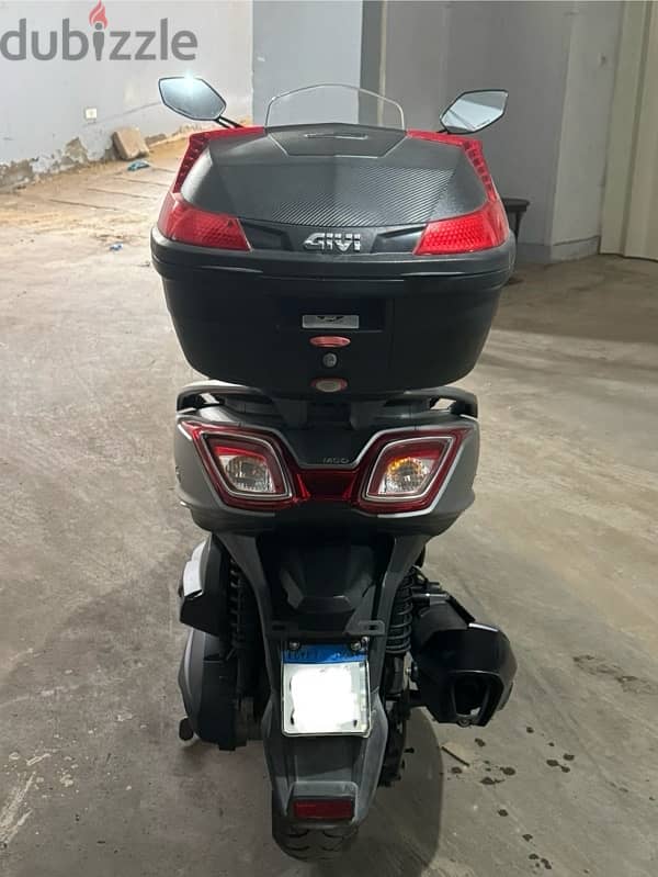 Kymco 350i downtown 1