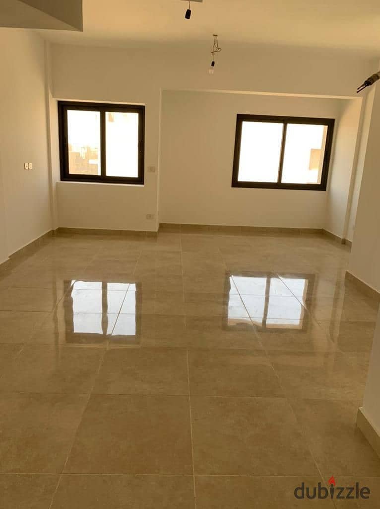 Semi furnished penthouse 3rooms FIRST USE rent Fifth Square Al Marasem 0