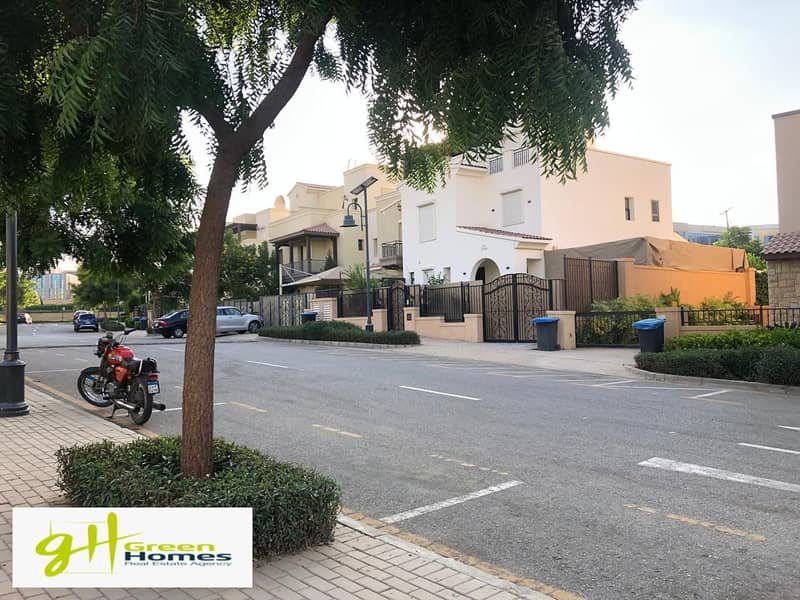 Ready to move TownHouse 280m for sale in Mivida | Emaar, New Cairo 2