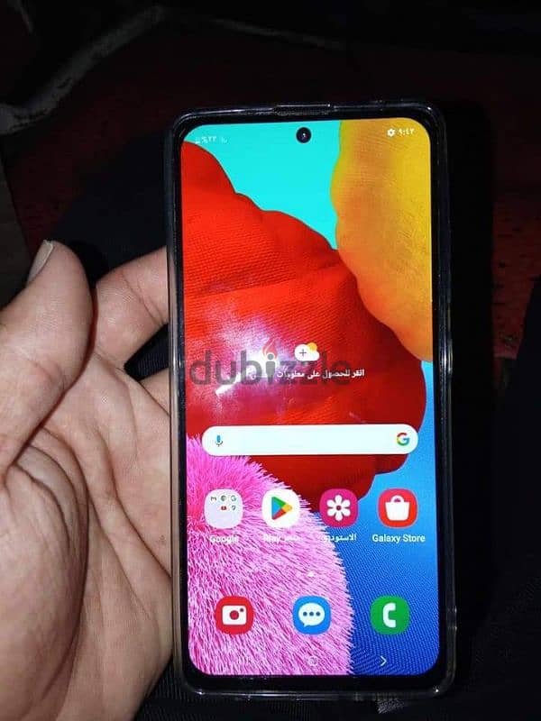 جهاز Samsung A51 استعمال خفيف جدا متفتحشي ومعا كل حاجته الاصليه زيرووو 4