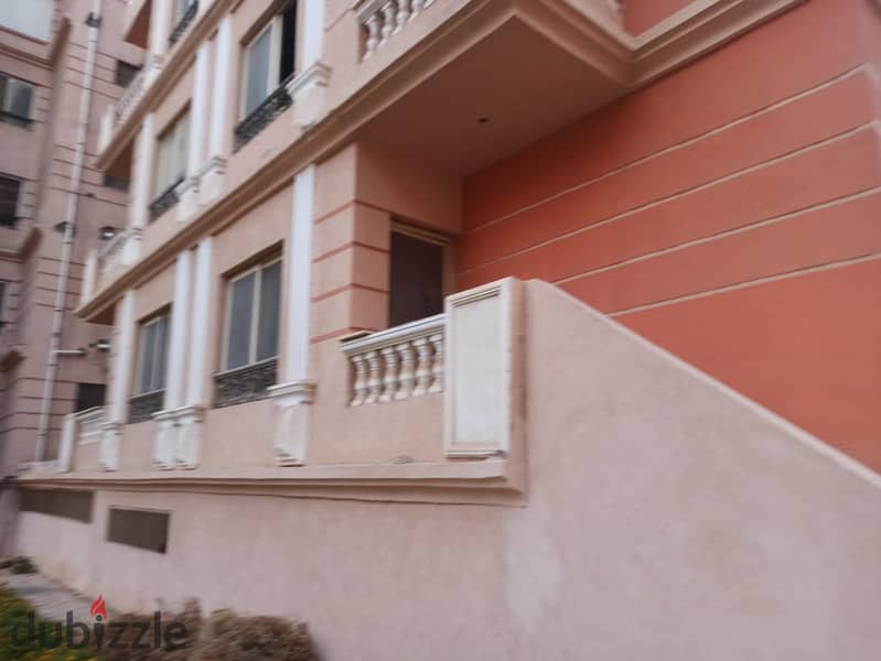 135 sqm Apartment for Sale with Private Entrance and Garden – Prime Location Near the Gate 3