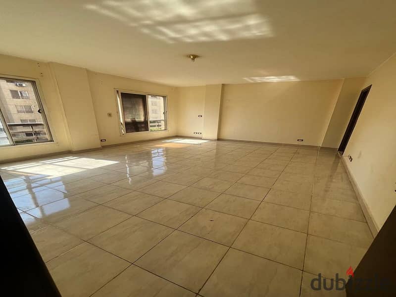 Apartment for sale 175 m, open view, very special price, directly in front of services 7