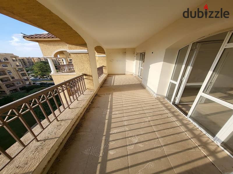 Apartment for sale in Madinaty, Model 400, area 211 square meters, in the club, at a bargain price 5