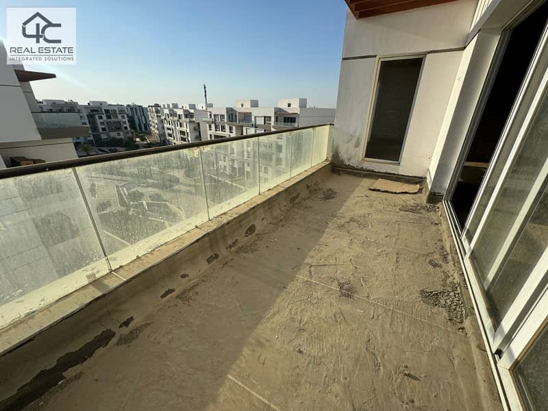 Duplex 216 m with down payment and installments with view landscape prime location in Hyde Park Compound 4