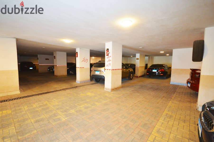 Garage for sale - Kafr Abdo - area 1600 full  meters 1