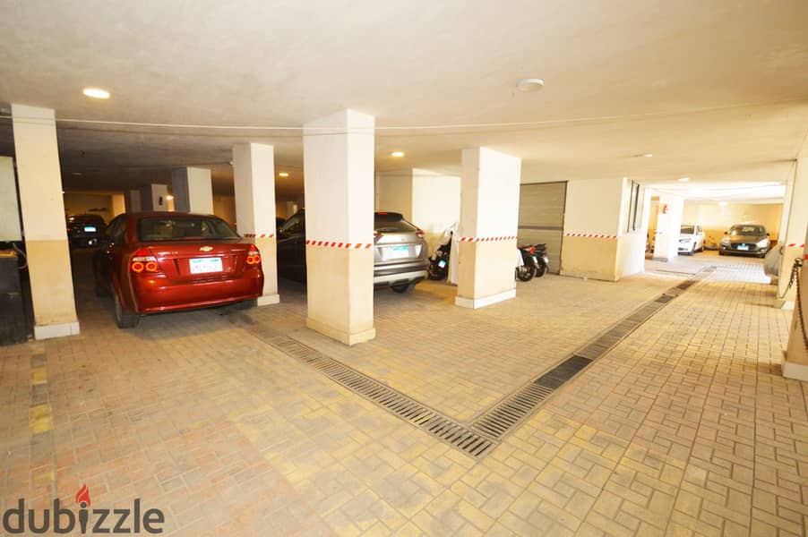 Garage for sale - Kafr Abdo - area 1600 full  meters 6