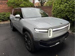 2025 Rivian R1S Adventure Dual-Motor Standard Pack 0