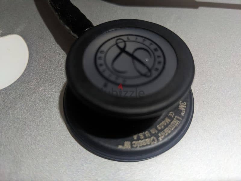 3M Littmann Classic III stethoscopeاسود في اسود سماعة طبيب ليتمان 8