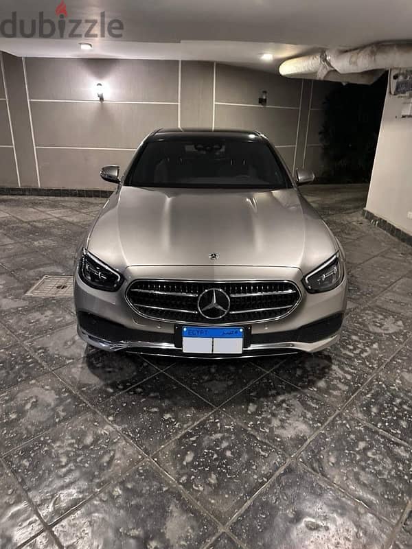 Mercedes-Benz E200 2022 كسر كسر زيروو 0