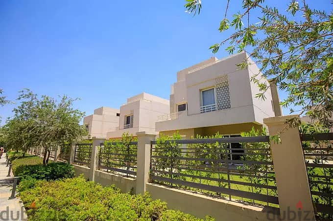 Town House Fully finished للبيع في البروج Al Burouj باقل مقدم وتسهيلات 0