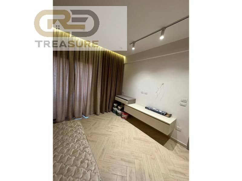 Ultra modern furnished studio for rent inHyde Park 3