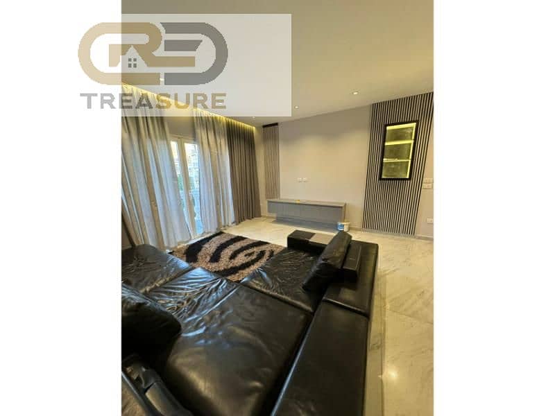 Ultra modern furnished studio for rent inHyde Park 5