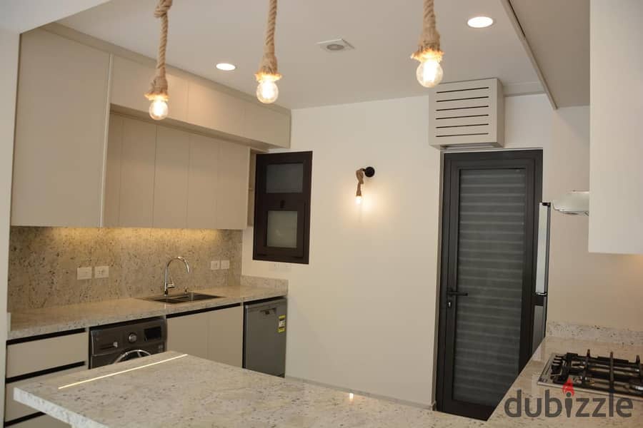 Apartment for rent in Lake View Residence, area 144 square meters, immediate delivery, distinctive view 10