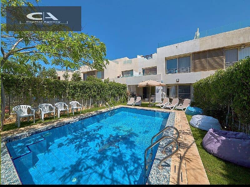 *Resale* villa, fully finished, with furniture and appliances, Ready to move, in Hacienda White With a swimming pool and private garden 4