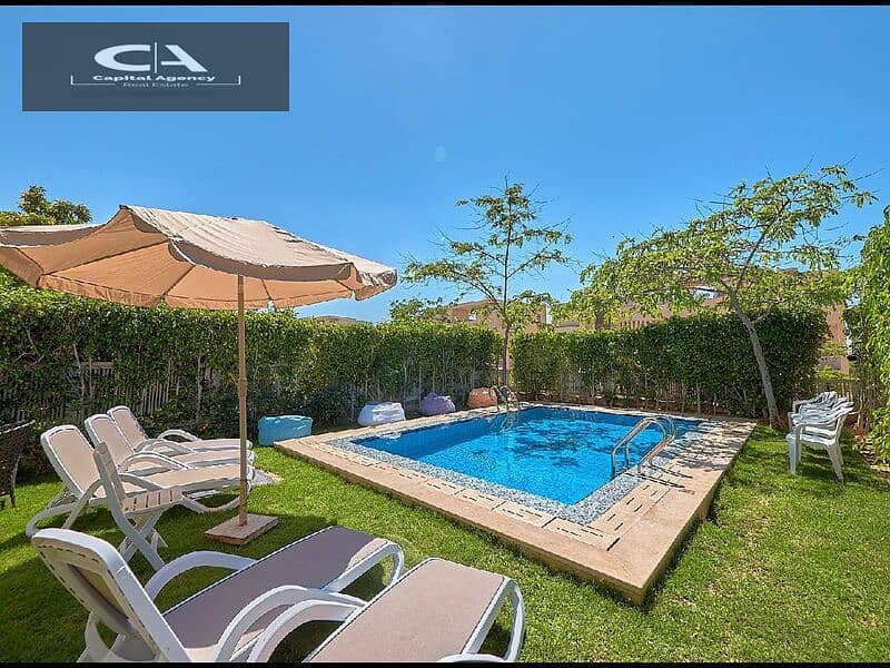 *Resale* villa, fully finished, with furniture and appliances, Ready to move, in Hacienda White With a swimming pool and private garden 5