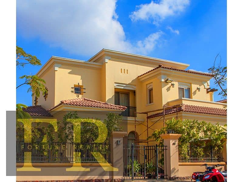 Ultra super luxe finishing Standalone villa 300 m for rent in Uptown Cairo 1