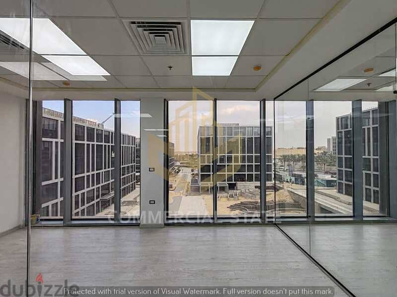 Finished Office at CFC for Rent 181m-مكتب جاهز في كايروفيستيفال  سيتي 3