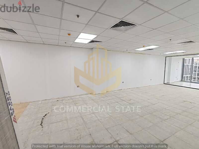 Finished Office at CFC for Rent 181m-مكتب جاهز في كايروفيستيفال  سيتي 4