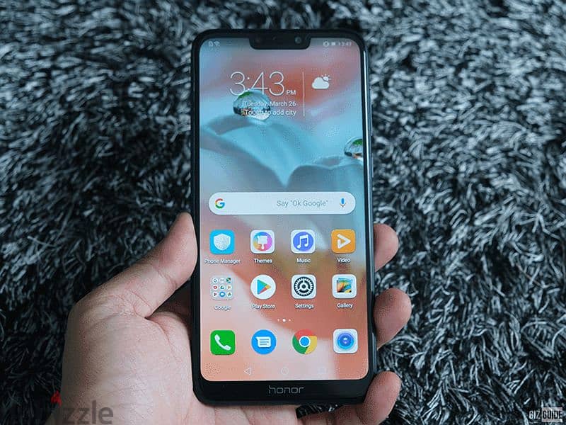 بحالة الزيرو بلصقه الضهر وبالضمان Huawei honor 8c زيرو 0