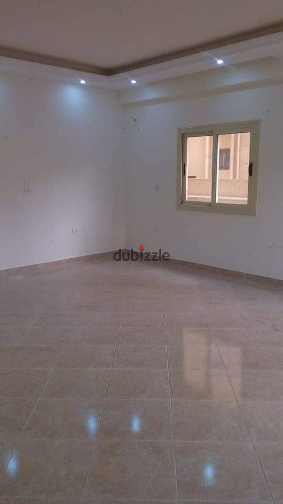 Apartment for rent, area 210 square meters, super luxurious finishing, in the first settlement, Banafseg 1, high ground floor 3