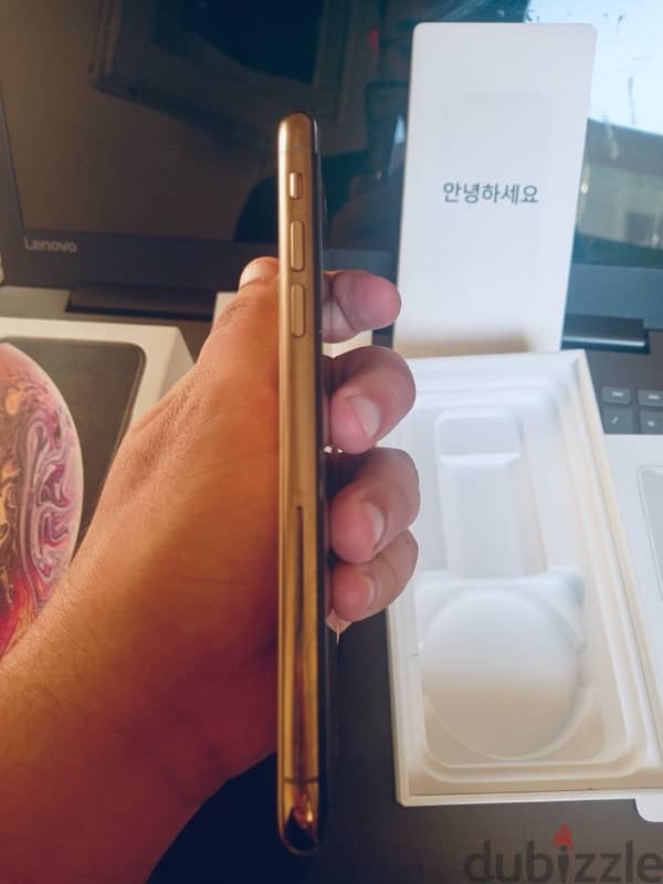 iPhone xs Gold 64g - xs ايفون 2