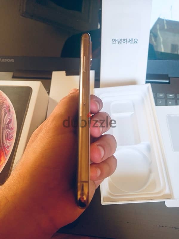 iPhone xs Gold 64g - xs ايفون 6