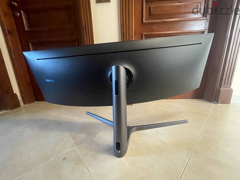 Samsung odyssey g9 49inch curved monitor 1