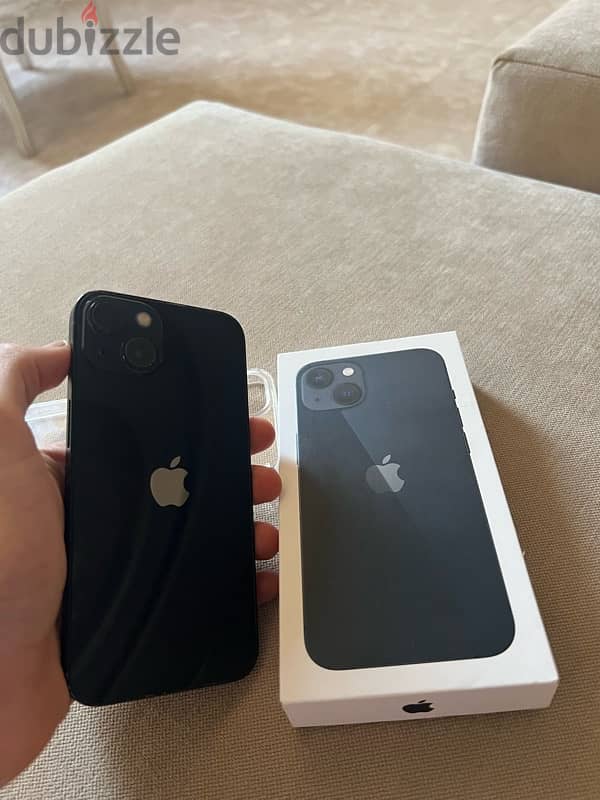 iPhone 13 128g معاه العلبه 2