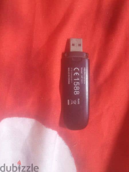 فلاشه نت usb مستعملين واحده بغطاء والتانين بدون غطاء 5